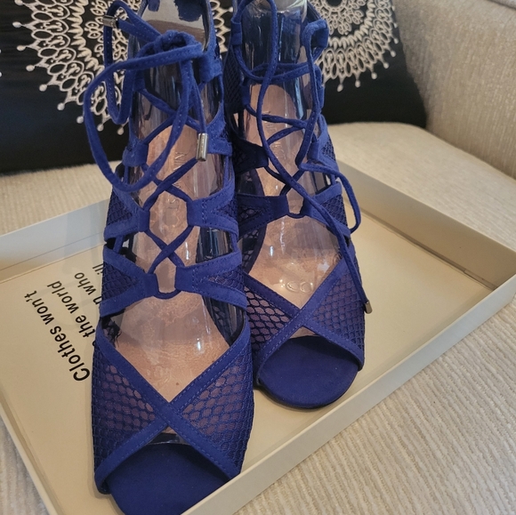 Nine West Sz(8) Navy Suede Mesh 3" Heel with Zipper back see thru open toe - Picture 10 of 10